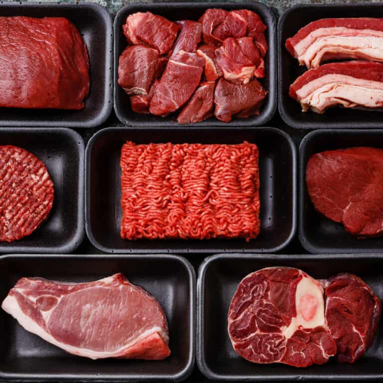 أضرار اللحوم الحمراء تناول اللحوم فقط