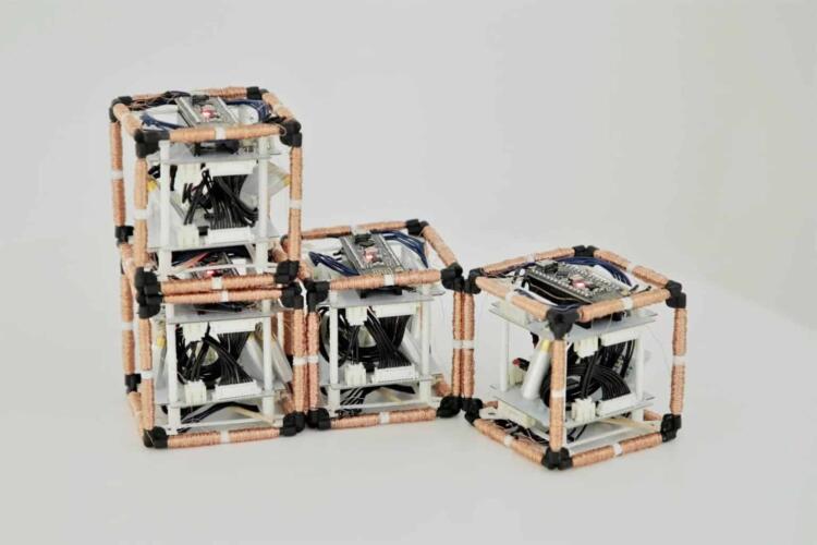 ابتكار روبوتات تستطيع تغيير شكلها بحيث يمكن أن تُستخدم كأثاث في الفضاء