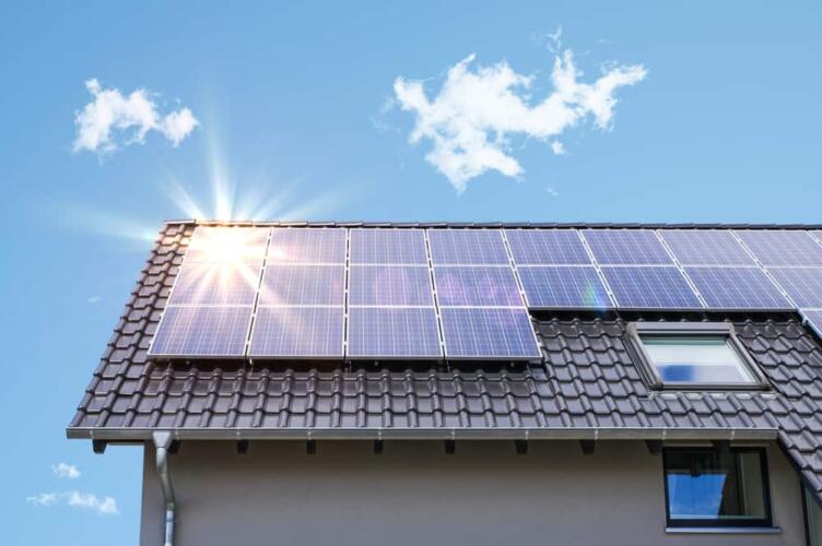 الألواح الشمسية لتوليد الكهرباء: ما طريقة عمل الخلايا الشمسية؟
