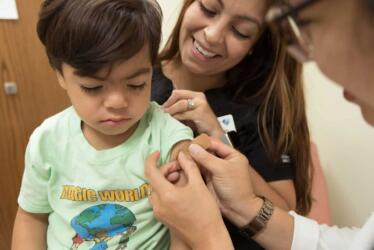 جديد أخبار كوفيد: الموافقة على تطعيم الأطفال دون الخامسة ضد فيروس كورونا