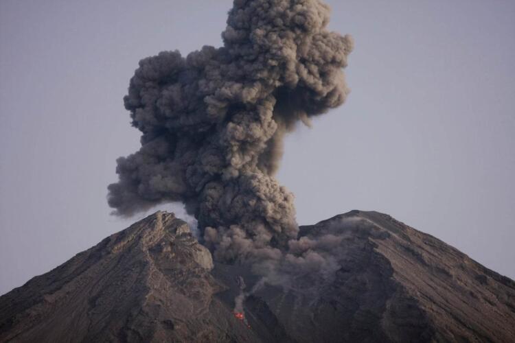 علماء الجيولوجيا يحذرون: البشر غير مستعدين للتعامل مع الانفجارات البركانية