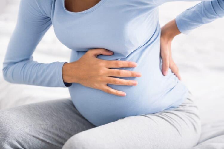 متى يشكل المغص خطراً حقيقياً على الحامل؟ وما هي أسباب حدوثه؟