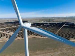إطلاق أول مشروع يمزج بين 3 أنواع من تكنولوجيا الطاقة المتجددة في ولاية أوريغون الأميركية