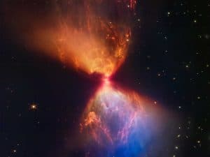 تلسكوب جيمس ويب الفضائي يرصد نجماً في طور التشكّل