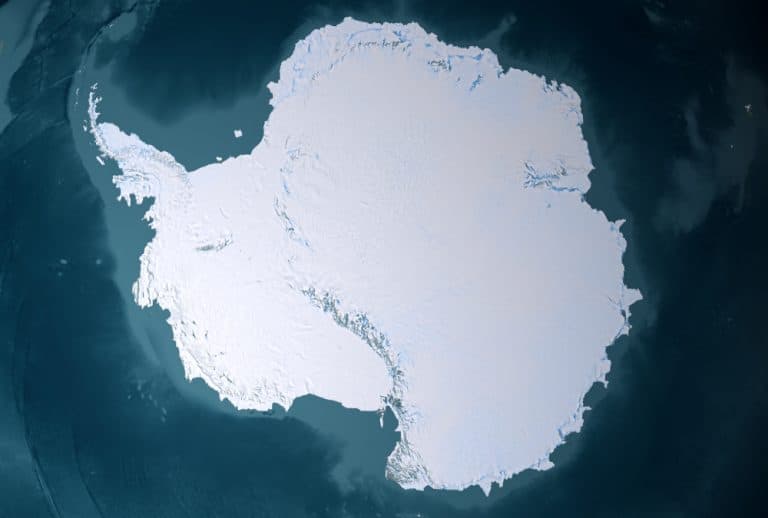10 حقائق مدهشة عن القارة القطبية الجنوبية
