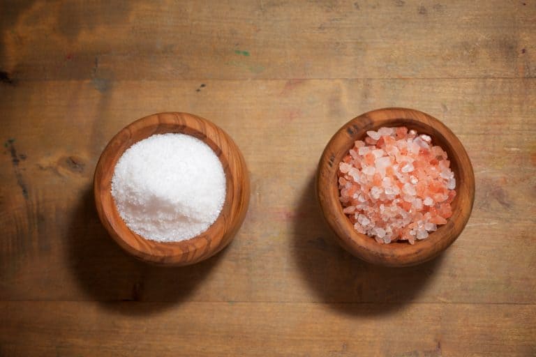 ما حاجة الجسم من الملح والبوتاسيوم وما دورهما في الحفاظ على صحته؟