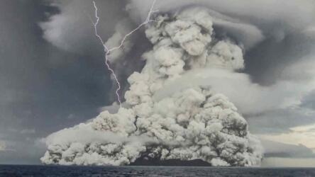 ثوران بركان تونغا أعاد تشكيل قاع البحر بطرق عجيبة