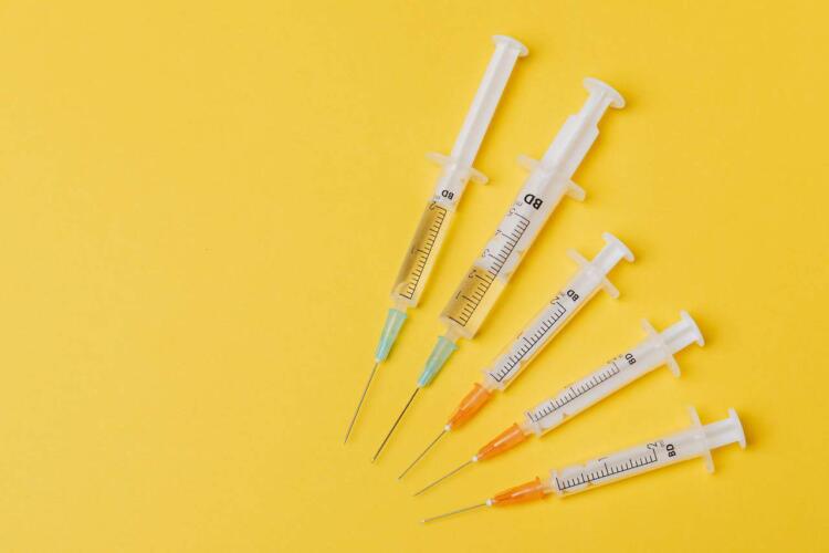 6 خرافات عن اللقاحات وحقيقتها