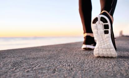 أيهما أهم في رياضة المشي: السرعة أم المسافة؟ العلم يجيب