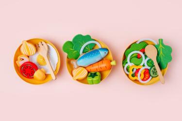 دراسة حديثة تُثبت مخاطر صحية مرتبطة بالأطعمة الجاهزة لاحتوائها على جزيئات بلاستيكية